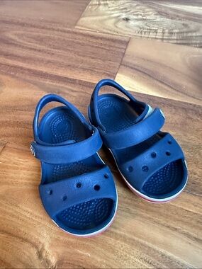 Croc sandals in size 5
